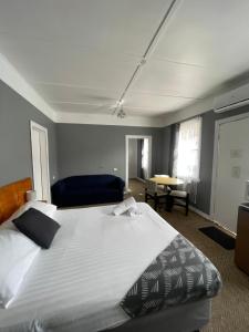 Mountain View Motel - On-Site Facilities and Services