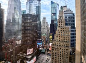 New York Marriott Marquis - Accessibility and Policies