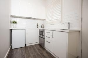 Newington Apartments - Dining and Nearby Attractions