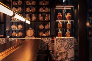 Next Hotel Melbourne, Curio Collection by Hilton - Nearby Attractions and Activities