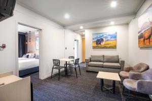 Nightcap at Millers Inn - Guest Experiences and Feedback
