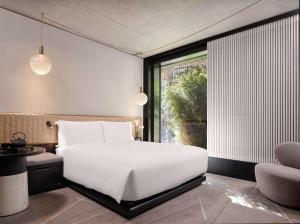 Nobu Hotel London Shoreditch - Dining Options