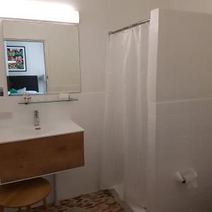 Northern Star Hotel - Location and Attractions