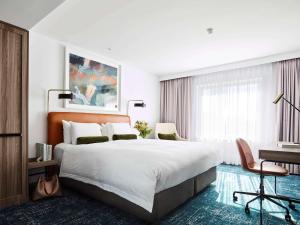 Novotel Sydney Darling Square - Amenities and Facilities