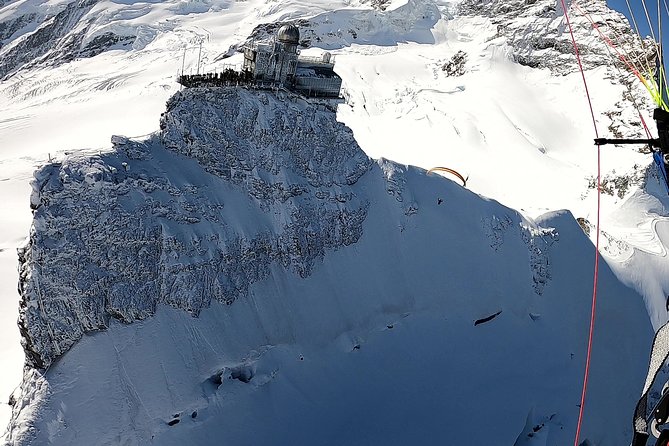 Paragliding Tandem in Switzerland - Procedure and Journey to Takeoff