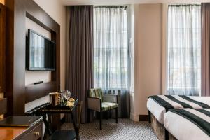 Park Avenue Baker Street - Check-in and Booking Policies