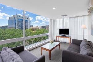 Park Regis Griffin Suites - Business and Additional Services