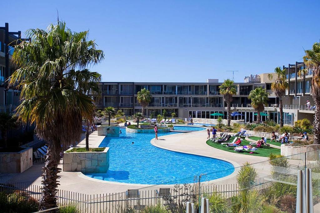 Pool View Hotel Room Review