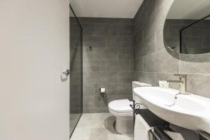 Q Squared Serviced Apartments - Accessibility and Location