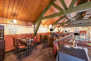 Quality Hotel Colonial Launceston - Policies and Check-in