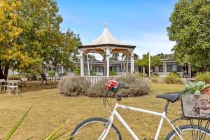 Quality Stays on a Budget - Gazebo Motor Inn, Strathmerton - Check-in and Check-out Details
