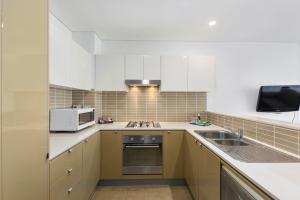 Quality Suites Pioneer Sands - Facilities and Amenities