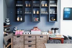 Quentin England Hotel - Breakfast and Dining Options