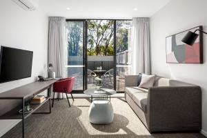 Quest Preston - Neighborhood and Attractions