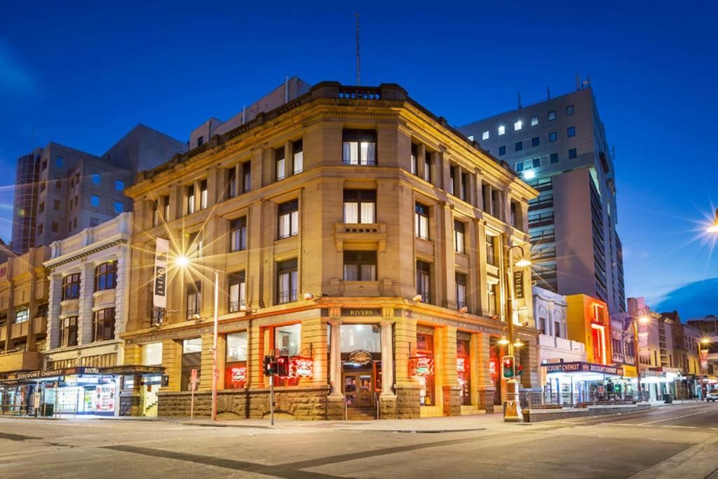 Quest Savoy - Check-in and Check-out