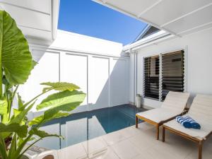 Reflections Topaz Villa 2 - Bedroom and Living Spaces