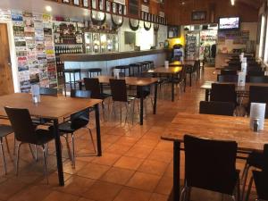 Roebuck Plains Roadhouse - Dining and Facilities