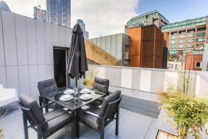 Room Home Stay - Check-in and Policies
