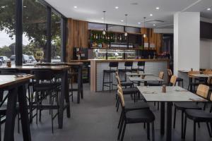 Rydges South Park Adelaide - Accessibility and Location