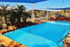 Samson Beach Chalets - Dining Options