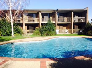Sandown Regency Hotel & Apartments - Guest Ratings and Reviews