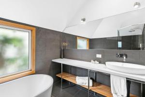 Seahaven Village - Nearby Activities and Attractions