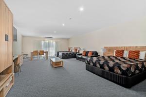 Sherbourne Terrace Hotel - Safety Measures and Accessibility