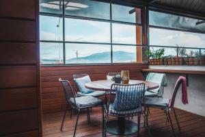 Shoreline Hotel - Guest Experiences and Ratings