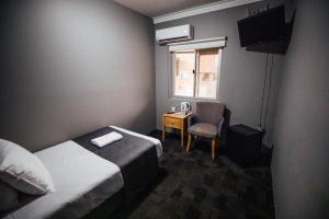 Shortland Budget Accommodation - Dining and Drinking