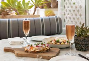 Shutters On The Beach - Beachfront Amenities