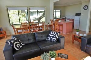 SkyView Villa - How to Book