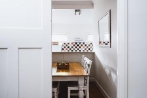 Station Masters House - Facilities and Services
