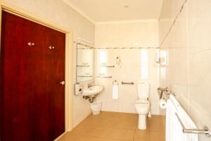 Strath Motel - Accessibility and Facilities