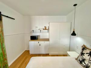 Sur Mer Studio - Seaside Escape - Policies and Regulations