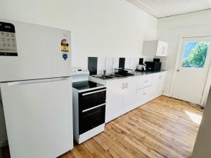 Talbingo Lodge - Selwyn Accommodation - Friendly and Accommodating Staff