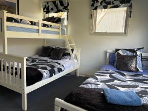 Tanjil Creek Lodge - Location and Accessibility