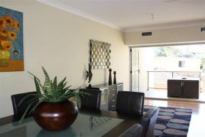 The Beach Townhouse - Surrounding Attractions