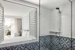 The Beachcomber Hotel & Resort, Ascend Hotel Collection Review - Safety and Accessibility