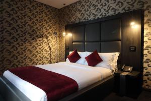 The Bryson Hotel - Breakfast Options