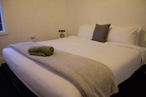 The Caledonian Hotel Wonthaggi - Check-in and Check-out Policies