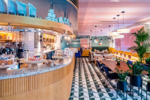 The Dixon, Tower Bridge, Autograph Collection - Dining at The Provisioners