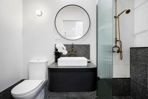 The Electric Hotel - Guest Feedback and Ratings