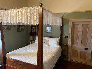 The Exchange Hotel - Offering Heritage Style Accommodation - Exceptional Service and Cleanliness