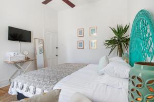 The Local Hotel - Policies and Booking Information