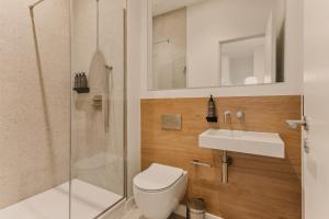The Marloes - Local Shopping and Dining