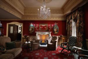 The Montague On The Gardens - Room Types and Facilities