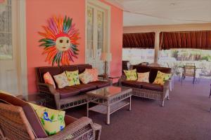 The Ocean House - Guest Services