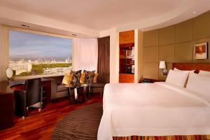 The Park Tower Knightsbridge, a Luxury Collection Hotel, London - Highlights of the Hotels Location