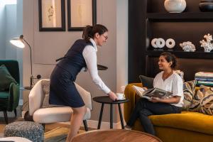 The Resident Victoria - Convenient Location