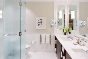 The Spectator Hotel - Guest Ratings and Reviews